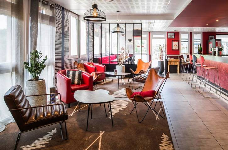 Hôtel pour 2 personnes, avec piscine ainsi que jardin et terrasse, animaux acceptés à Sophia Antipolis - 3