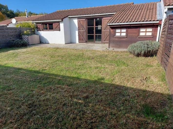Location de vacances pour 4 personnes, avec Terrasse et Jardin ainsi que Bassin pour enfant et Piscine dans Adinkerke