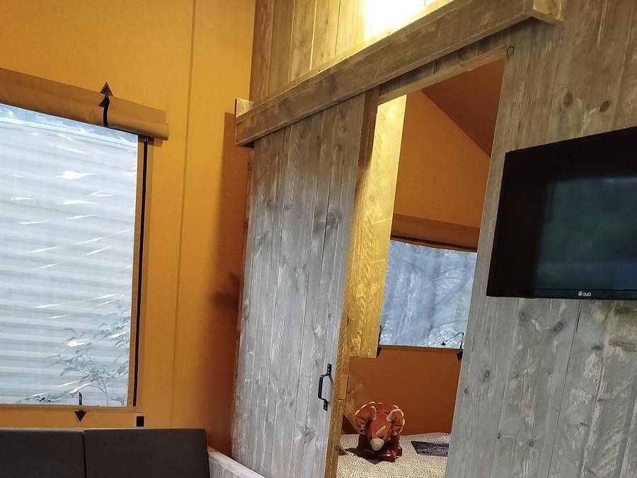 Camping Verbela Village - Lodge 5 persons - Lodge tent 34m2 - 2 bedrooms in Noves, Arles region