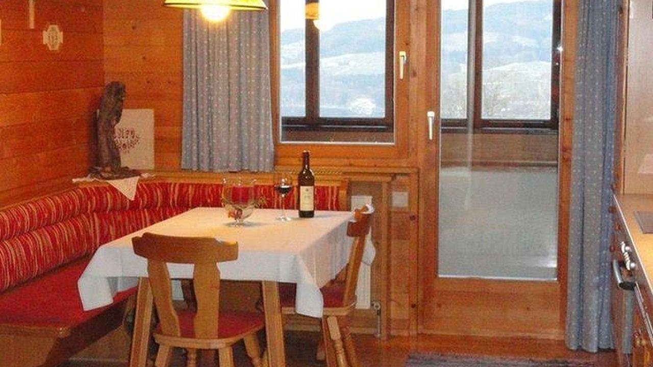 Ganze Ferienwohnung, Ferienwohnung für 4 Personen (60 m²) in Seeham in Seeham, Salzburger Seenland