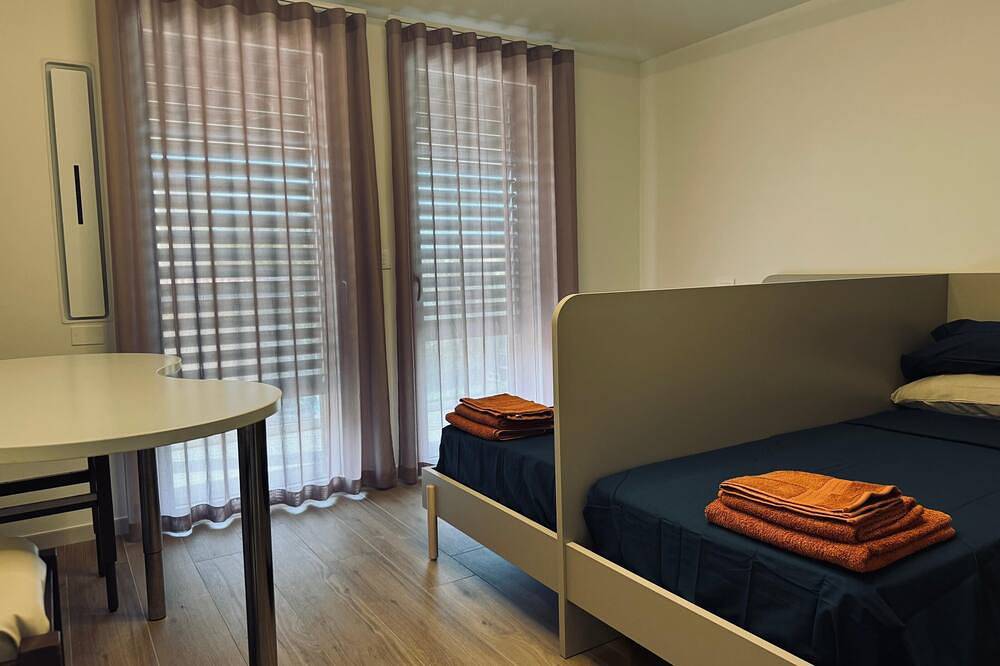 Apartamento entero, Exclusive penthouse with beautiful city view in Imola, Provincia de Bologna