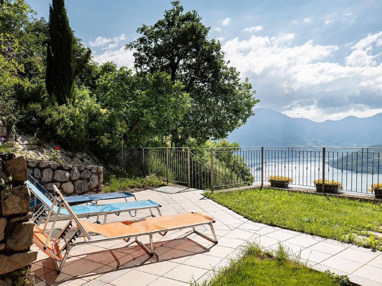 Appartement de vacances entier, Holiday flat 'La Villetta' with swimming pool in Spiglia, Commune de Parzanica