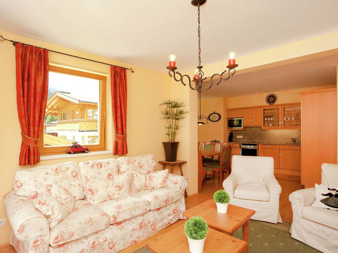 Chalet in Saalbach nahe Skilift & Sauna in Hinterglemm, Saalbach-Hinterglemm