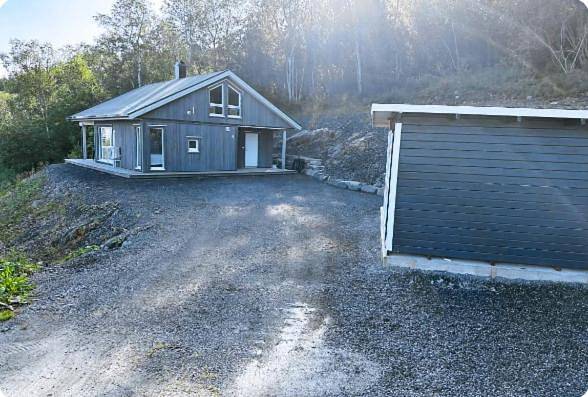 Ferienhaus für 5 Personen, mit Terrasse und Garten sowie Ausblick in Gjemnes