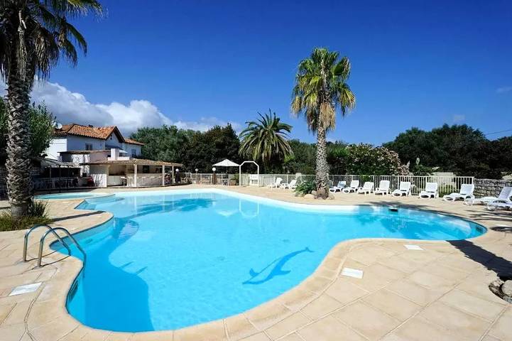 Camping für 5 Personen, mit Pool in Bonifacio