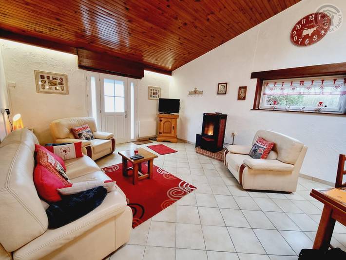 Gîte pour 4 personnes, avec terrasse à Eppe-Sauvage - 2