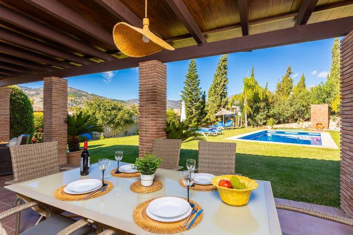 Villa für 4 Personen mit Garten in Nerja, Costa del Sol