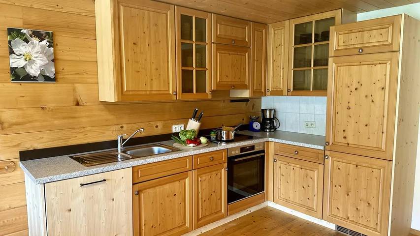 Gîte pour 9 personnes, avec terrasse, animaux acceptés à Mellau - 2