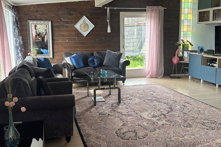 Charming 1-bedroom house with Wifi, Ac in lovely Ridabu Hamar in Hamar