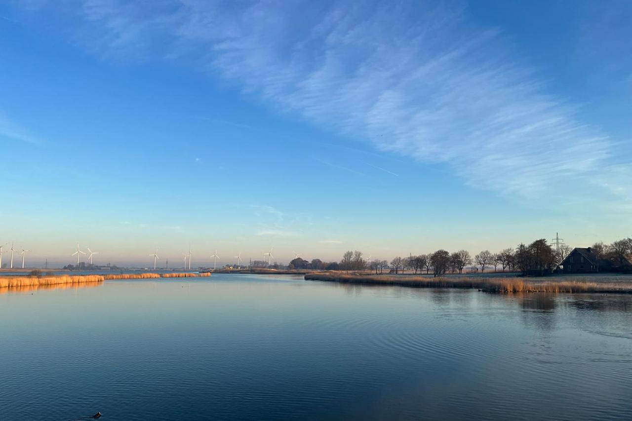 Hausboot der Friesländer im Wangermeer in Wangermeer, Wangerland