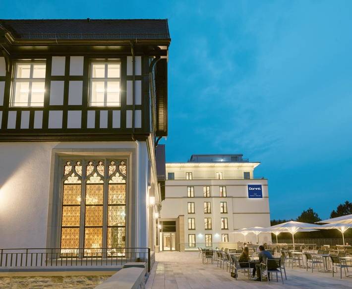 Hôtel pour 2 personnes, avec terrasse et jardin, animaux acceptés à Oberursel