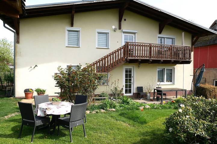 Ferienwohnung für 4 Personen, mit Garten und Balkon