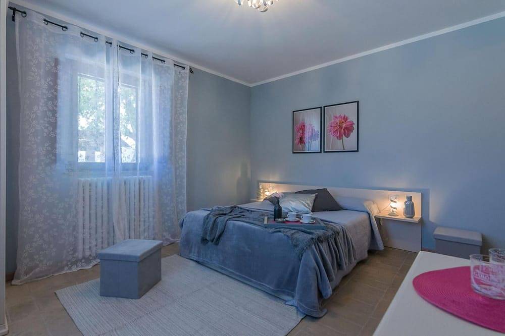 Casale Andrea 16 - Seven Bedroom Villa, Sleeps 16 in Spoleto, Perugia Province