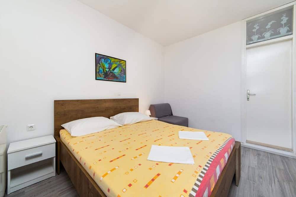 Ganze Wohnung, Dalmata Apartment - One Bedroom Apartment With Balcony (A3) in Brist, Makarska Riviera