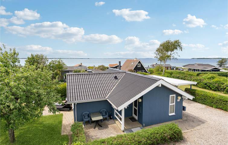 Ferieudlejning for 6 personer, med Terrasse i Assens