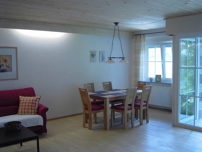 Appartement entier, Appartement 'Ferienwohnung Zum Köllbachtal' avec balcon et Wi-Fi in Simmersfeld, Forêt Noire du Nord