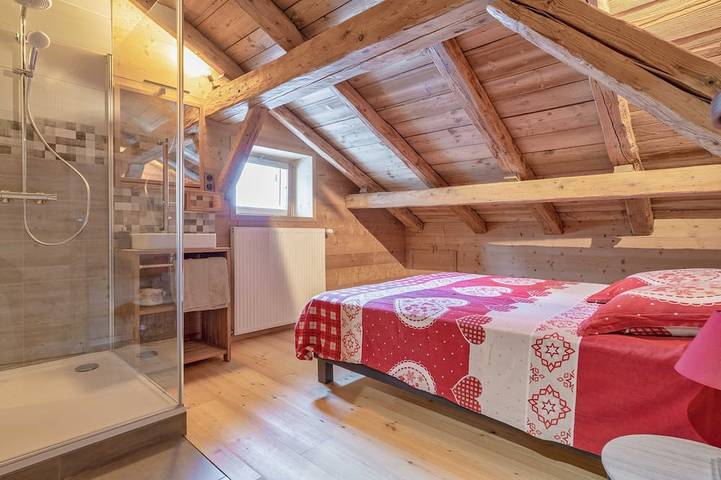 Gîte pour 15 personnes, avec jardin et jacuzzi, animaux acceptés à Magland - 2