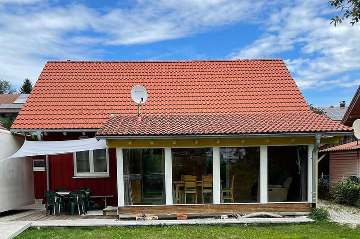 Ferienhaus für 4 Personen, mit Terrasse und Garten