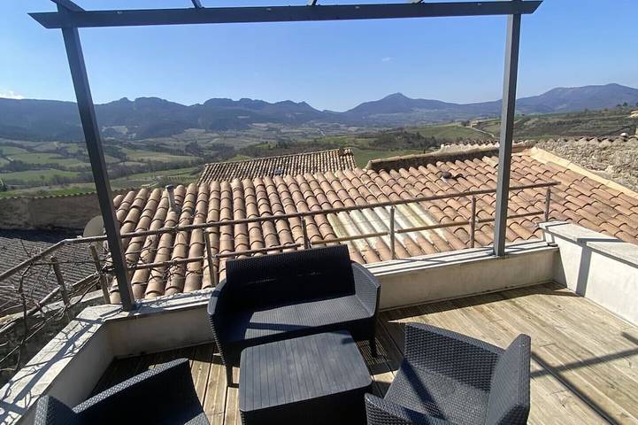 Gîte pour 5 personnes, avec terrasse à Saint-Sauveur-Gouvernet