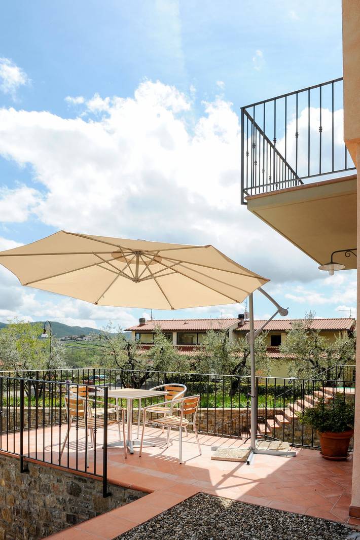 Casa vacanza per 12 persone, con panorama e giardino nonché balcone in Gaiole in Chianti