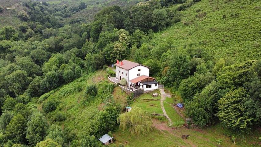 Casa rural para 2 personas, con vistas además de jardín y terraza en Pirineo Navarro - 2