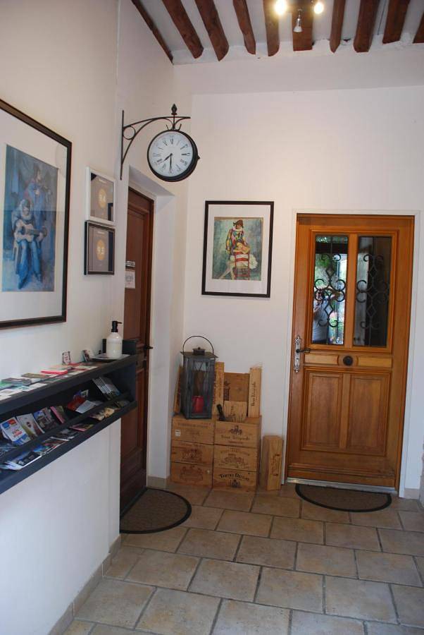 Apartment - Ground Floor in L'Isle-sur-la-Sorgue, Vaucluse