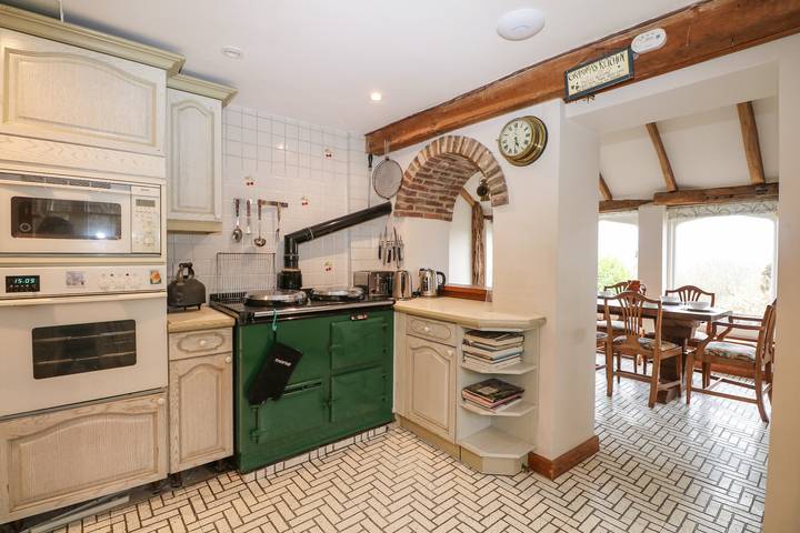 Paythorne Farmhouse in Fulking, West Sussex
