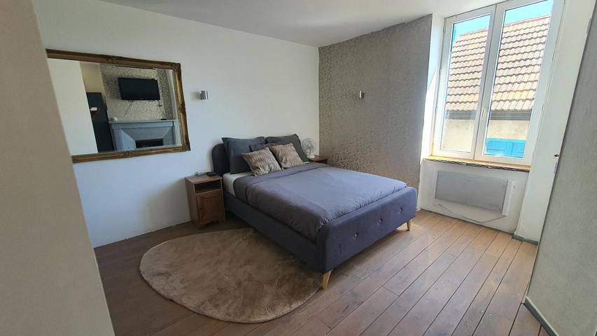 Gîte pour 2 personnes, avec Jardin et Vue à Bourganeuf - 3