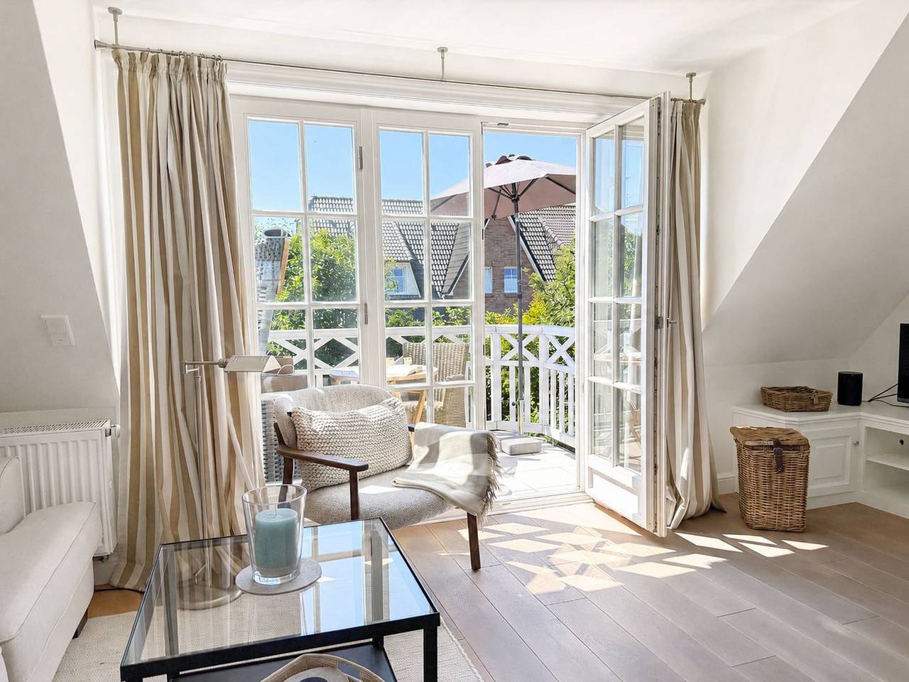 Ganze Wohnung, Süünsiet: Moderne Ferienwohnung mit sonnigem Südbalkon in Wenningstedt. in Nordfriesische Inseln (Schleswig-Holstein), Wenningstedt