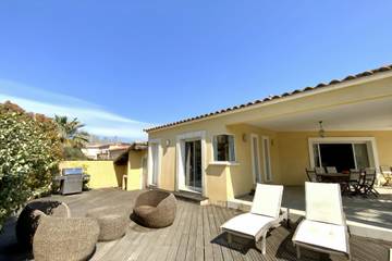 Villa pour 6 Personnes dans Le Grau-du-Roi, Côte méditerranéenne (France), Photo 2