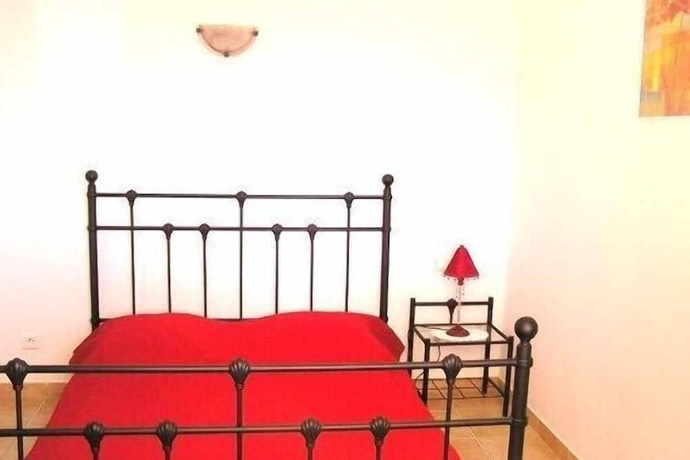 Ganze Wohnung, Am Boden entzieht ziemlich sehr funktionell Appartement mit Meer- und Bergblick in Cargèse, Regionaler Naturpark Korsika