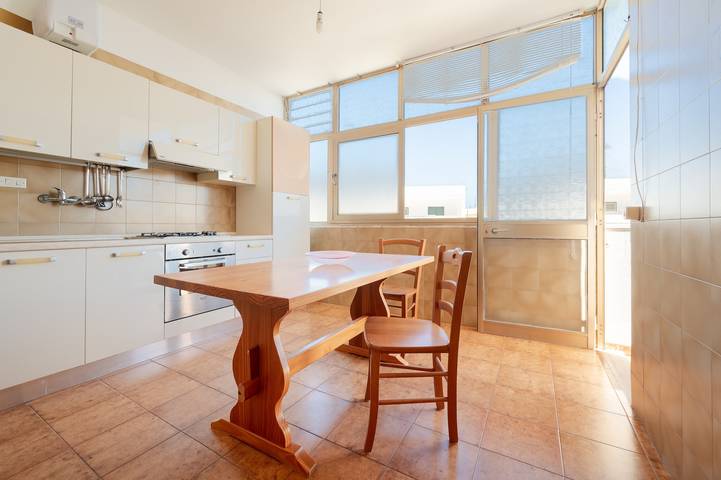 Appartamento 'Villa Mezzaluna - Cielo' con Balcone e Aria Condizionata in Lido Solemar, Melendugno