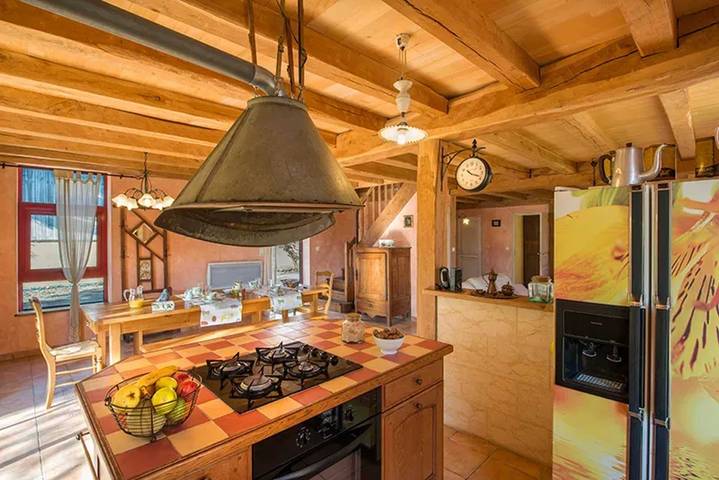 Location de vacances pour 12 personnes, avec jardin ainsi que terrasse et piscine à Le Buisson-de-Cadouin - 4