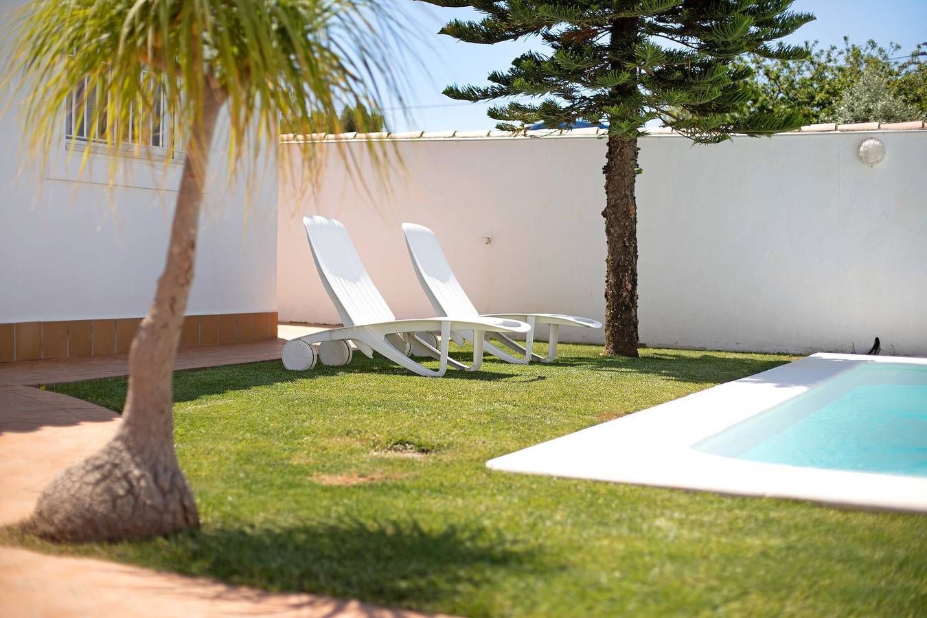 Chalet Casa Abedul Sancti Petri con piscina, jardín y Wi-Fi in Novo Sancti Petri, Chiclana de la Frontera