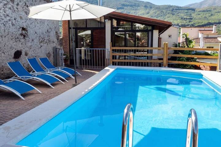 Villa pour 10 personnes, avec jardin et terrasse - 1