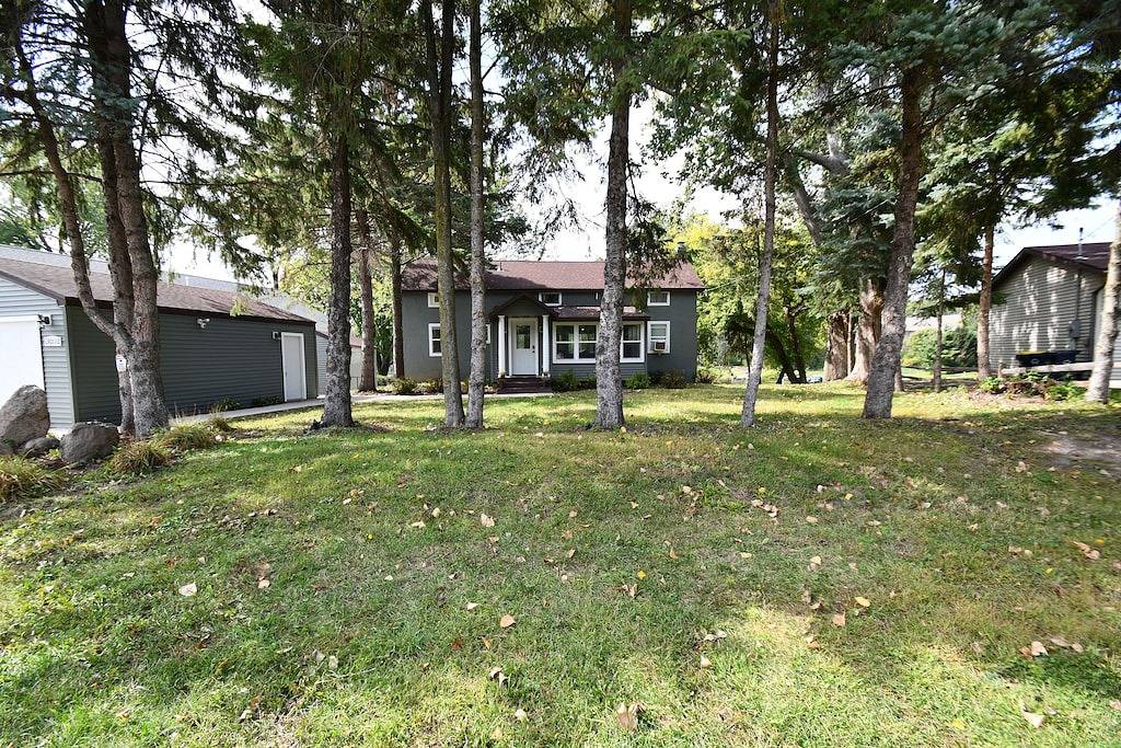 Kayaks - Firepit - Dock - Fishing & more! in Chisago County