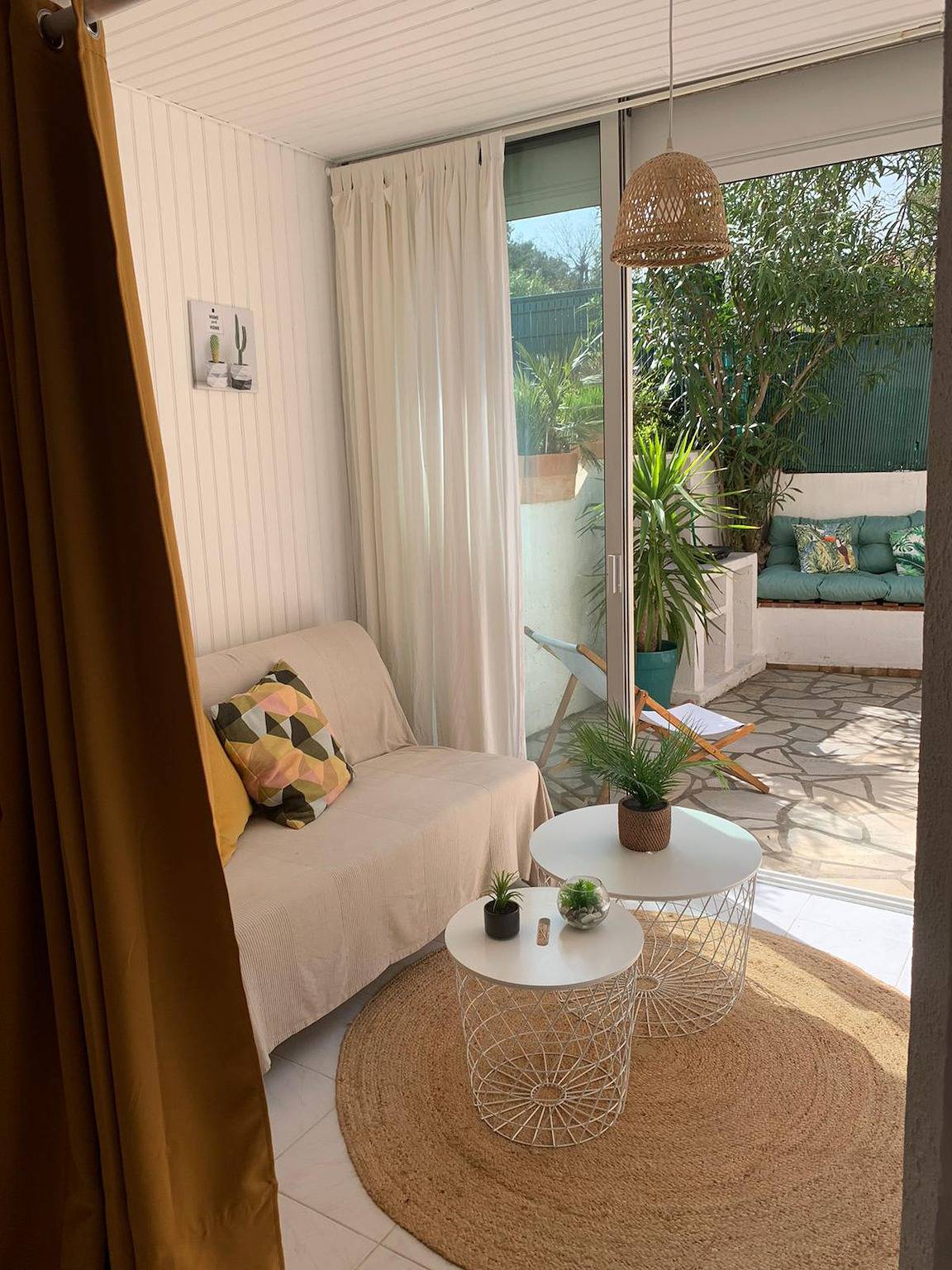 Estudio entero, Bright studio with small terrace in Saint-Aygulf, Frejus