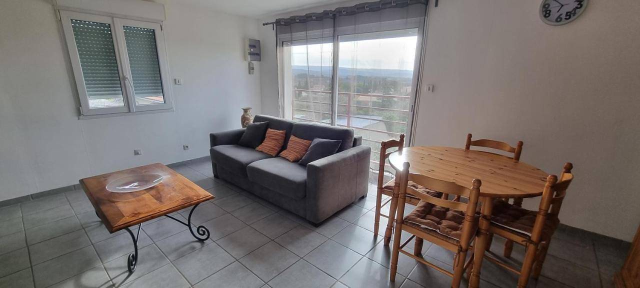 One-Bedroom Apartment in Caromb, Parc naturel régional du Mont-Ventoux