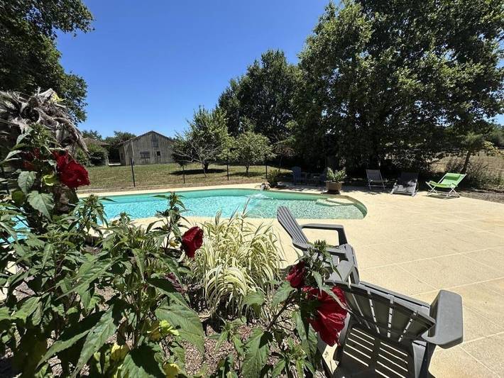 Gîte pour 4 personnes, avec Terrasse et Jardin ainsi que Piscine et Vue dans Mont-de-Marsan - 3