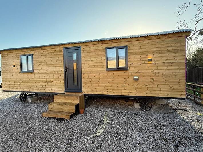 Glamping for 4 people, with View in Buckinghamshire