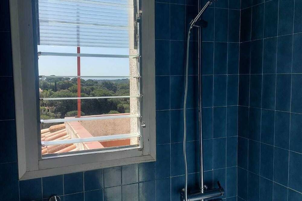 Apartamento entero, Desconecta en la naturaleza a 3 km del mar in San Cipriano de Vallalta, Costa del Maresme