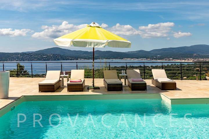 Villa für 10 Personen, mit Garten und Pool in Grimaud