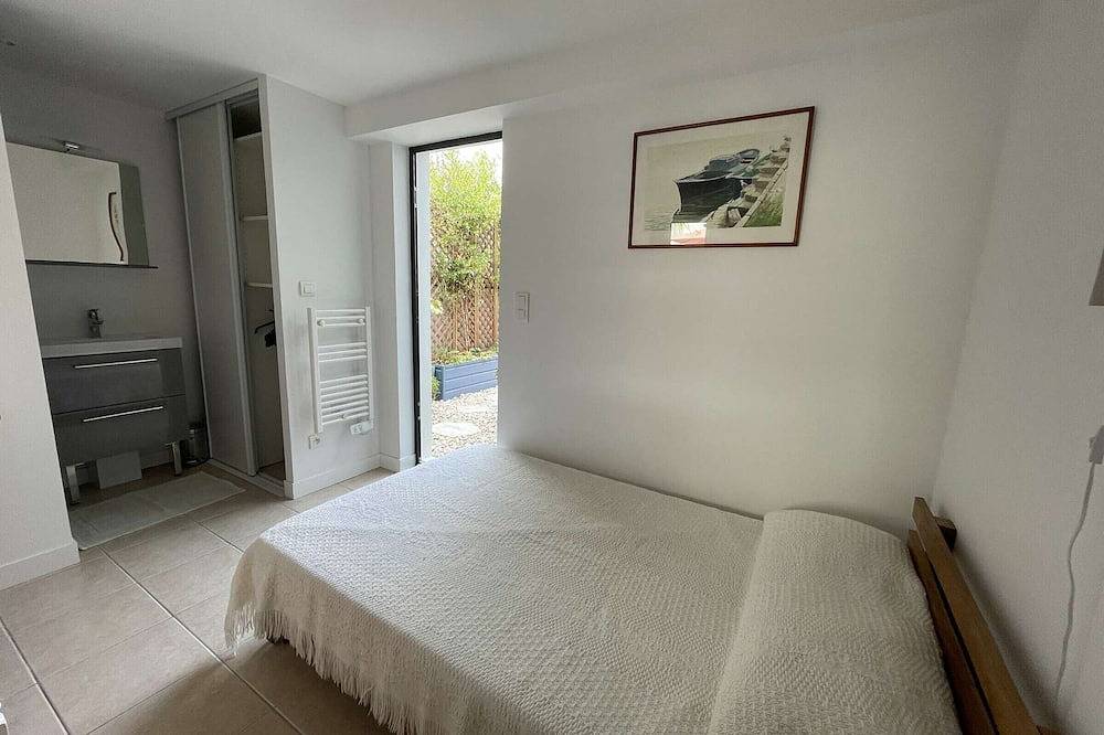 Entire apartment, Estudio céntrico con wifi y jardín – La Rochelle in La Rochelle, La Rochelle region