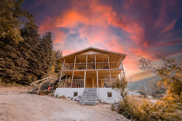 Hôtel pour 3 personnes, avec terrasse ainsi que jardin et vue - 1