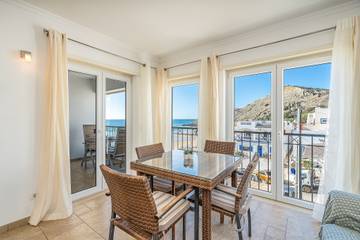 Apartment for 4 People in Praia do Burgau, Algarve, Photo 2