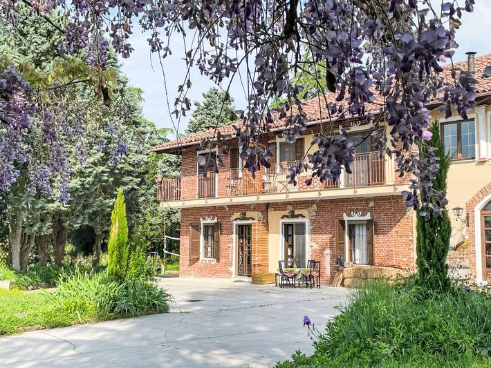Appartamento per 4 persone, con Terrazza e Giardino nonché Panorama ad Asti (Comune)