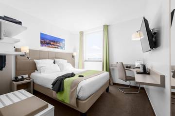 Hôtel pour 2 personnes, avec jardin à Meyzieu