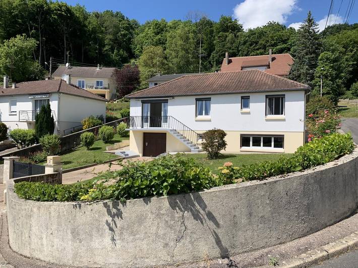 Gîte pour 6 personnes, avec jardin et terrasse