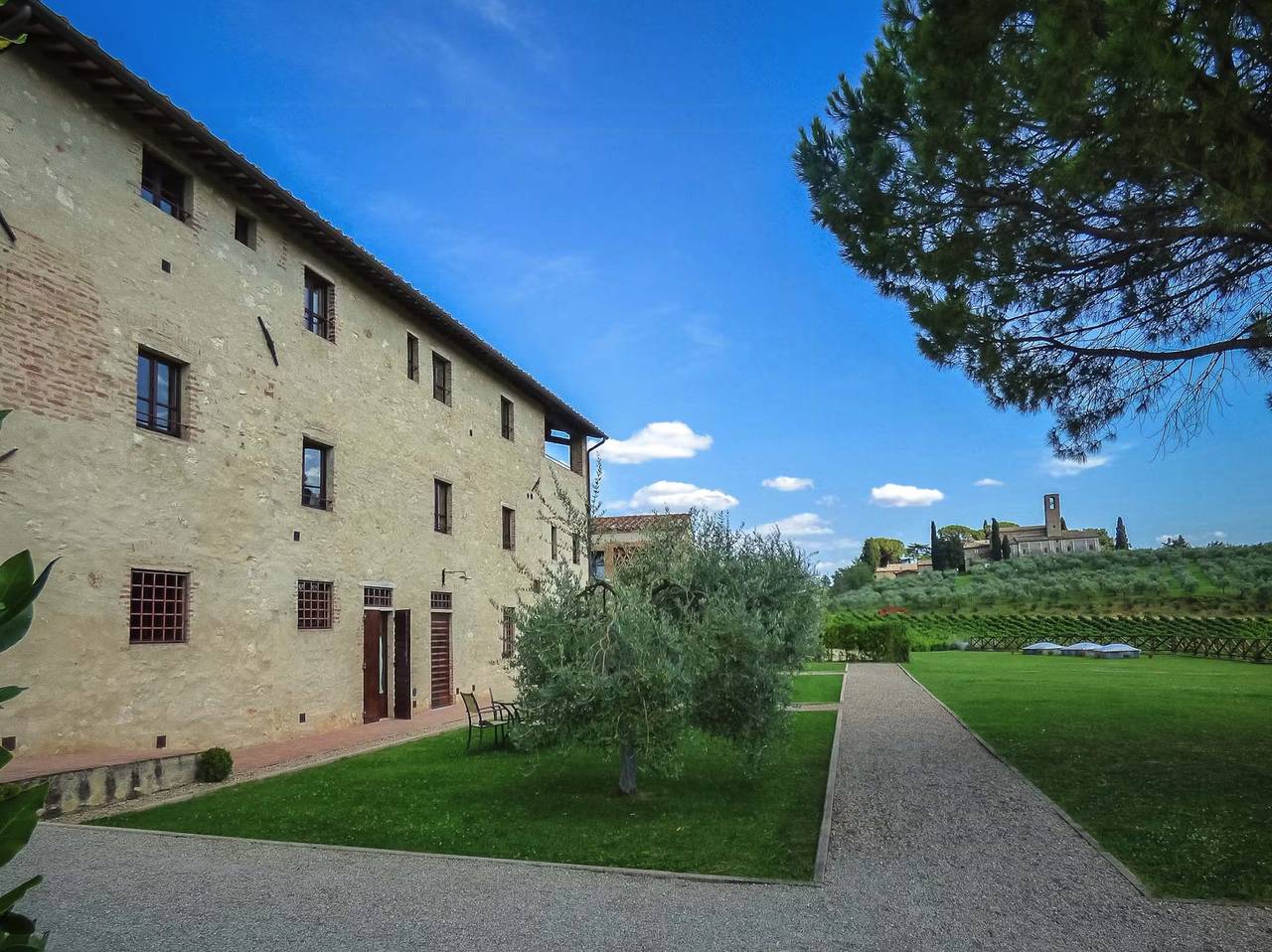 Geheel appartement, Historisch landhuis met uitzicht op San Gimignano in San Gimignano, Provincie Siena