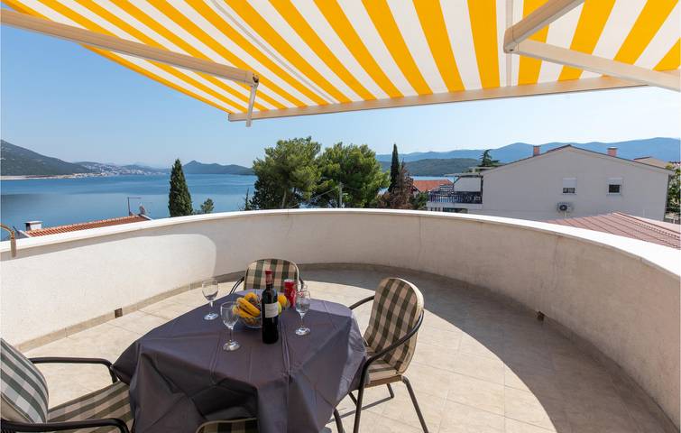 Ganze Ferienwohnung, Gemütliche Unterkunft am Meer: 1,5 km vom Strand entfernt, mit WLAN und Terrasse in Klek, Dubrovnik-Neretva